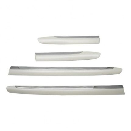 جلد باب وكالة اصلي لاندكروزر