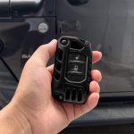 غطاء حامي مفتاح من ألمنيوم اسود رانجلر 2019-2022